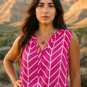 Hanna & Gracie Woman's Sleeveless blouse Large